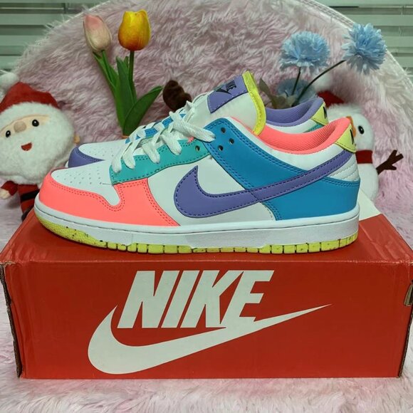 Fashion Dunk Low Triple Pink Shoes - Women's Size 8.5 - Picture 1 of 8